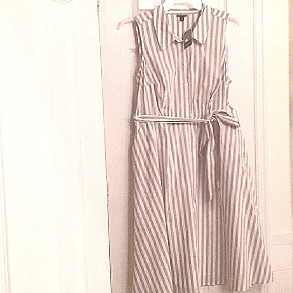 torrid Dresses & Skirts - Torrid tan stripped dress size 1x